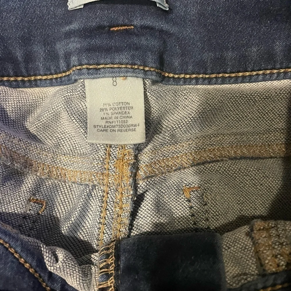 ⭐️ Mudd Girls Three Button high rise, Denim Jeggings stretch 8. 5/$25